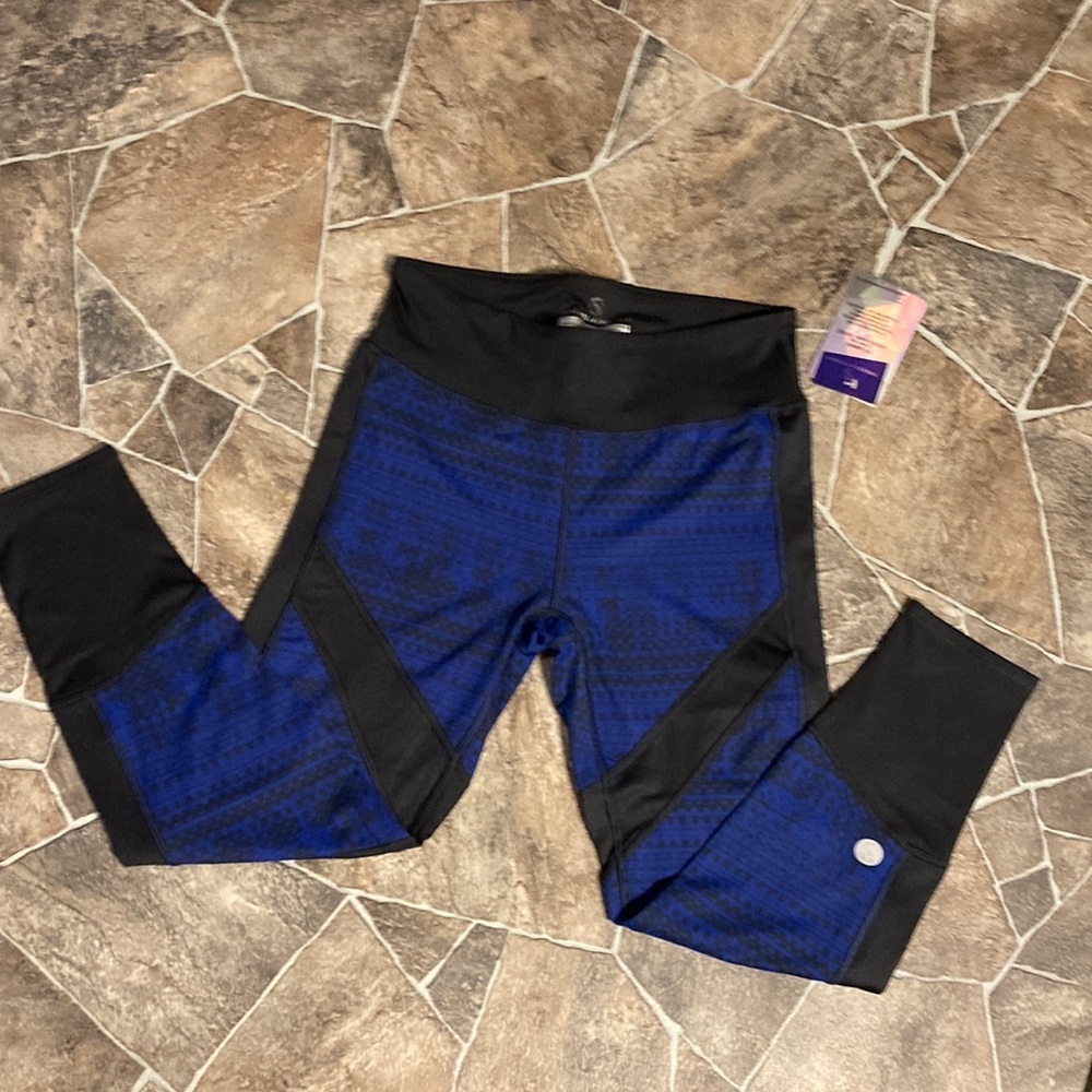 NWT Threads 4 Thought Blue & Black Sz S. Leggings